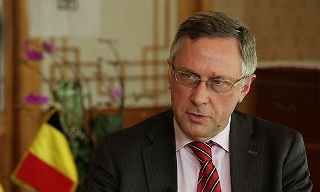 Đại sứ Bỉ tại Hàn Quốc bị triệu hồi sau bê bối tát nhân viên bán hàng của vợ