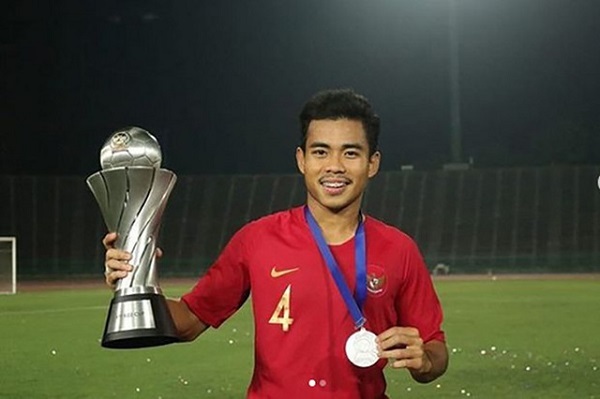 Vòng loại World Cup 2022: Đối thủ của tuyển Việt Nam đuổi 1 hậu vệ về nước vì ăn uống bừa bãi