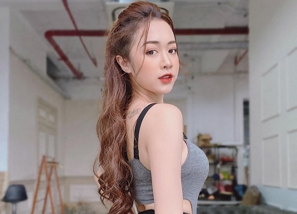 Hot girl Nóng cùng EURO khiến tà áo dài căng chật vì thân hình quá đỗi bốc lửa