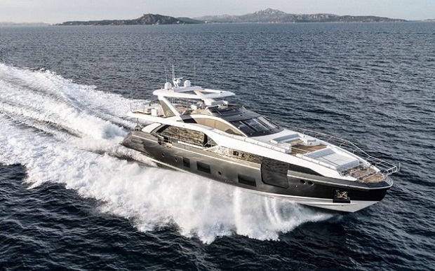 Cristiano Ronaldo mang siêu du thuyền gần 200 tỷ đồng đi xả hơi sau thất bại tại EURO 2020