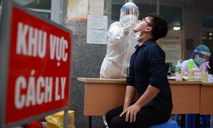 Tối 11/8 ghi nhận thêm 3.964 ca nhiễm COVID-19, số ca mới ở TP.HCM và Hà Nội giảm