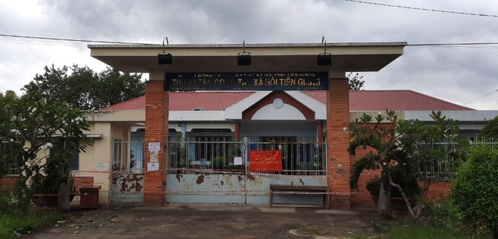 Tiền Giang họp khẩn trong đêm tìm cách khống chế ổ dịch tại trung tâm Công tác Xã hội 