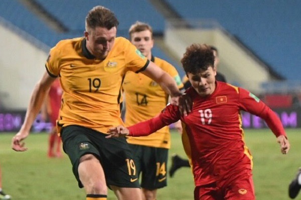 Báo Trung: Việt Nam thua kịch tích Australia, trình độ vậy Trung Quốc có thể thắng?