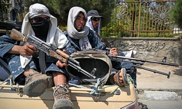 Taliban hứng chịu vụ tấn công chết người đầu tiên