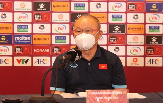 HLV Park Hang-seo: Năng lực thi đấu của đội tuyển Việt Nam tốt lên từng trận