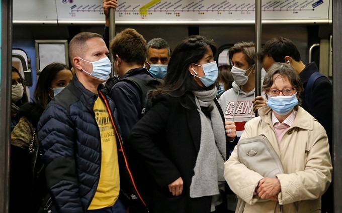 WHO cảnh báo nguy cơ biến thể Omicron lan rộng toàn cầu gây hậu quả nghiêm trọng