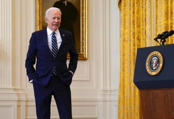 Tỷ lệ ủng hộ ông Biden xuống mức thấp mới, người Mỹ lo nhất điều gì?