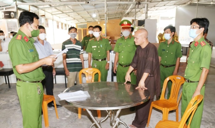 Bắt tạm giam đối tượng mượn danh Phật giáo nhận nuôi trẻ mồ côi rồi đánh đập