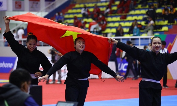 Rowing và pencak silat giành thêm 3 HCV, Việt Nam lên đầu bảng tổng sắp huy chương SEA Games 31