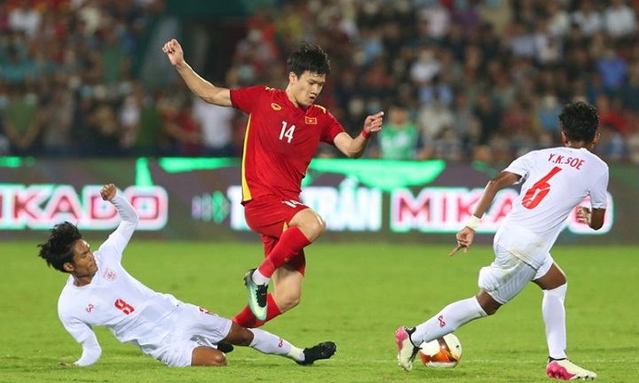 HLV Park Hang-seo: Các cầu thủ còn mắc lỗi và thiếu nhịp nhàng