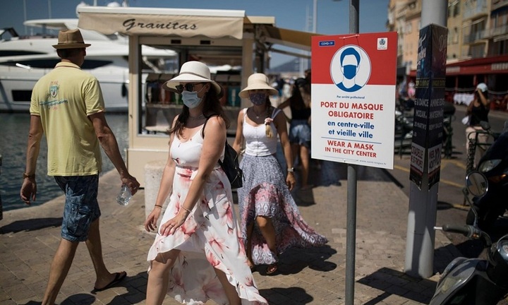 COVID-19 bùng phát trở lại tại Pháp do chủng phụ mới của biến thể Omicron