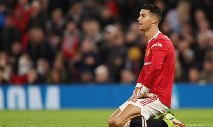 Man United phản ứng trước yêu cầu ra đi của Ronaldo
