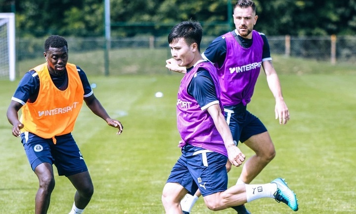 Quang Hải lần đầu khoe ảnh tập luyện ở Pau FC, lộ 