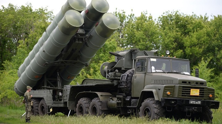 Ukraine tung video phá hủy hệ thống phòng không S-300 của Nga ở Kherson