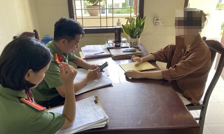 Xử phạt cô gái 16 tuổi lên Facebook xúc phạm cảnh sát giao thông