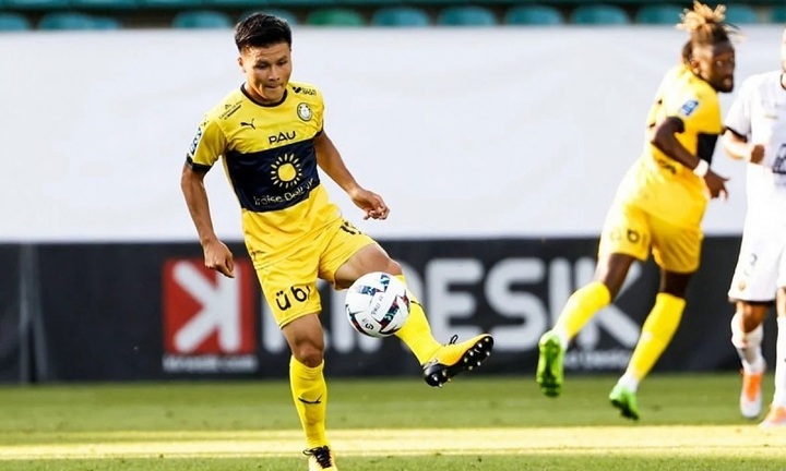 Pau FC đang mất dần niềm tin vào Quang Hải?