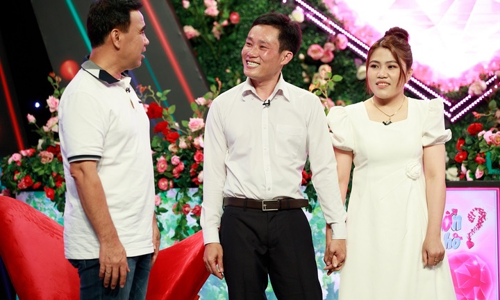 Quyền Linh rủ ekip dự tiệc cưới cặp đôi kết hôn sau 4 tháng tham gia ‘Bạn muốn hẹn hò?’