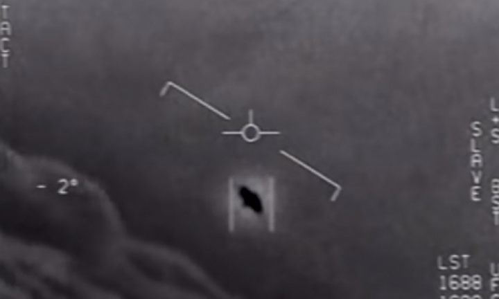 Mỹ ghi nhận hơn 500 báo cáo về UFO