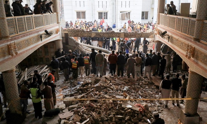 Vụ đánh bom đền thờ khiến 100 người thiệt mạng ở Pakistan: Khả năng có 