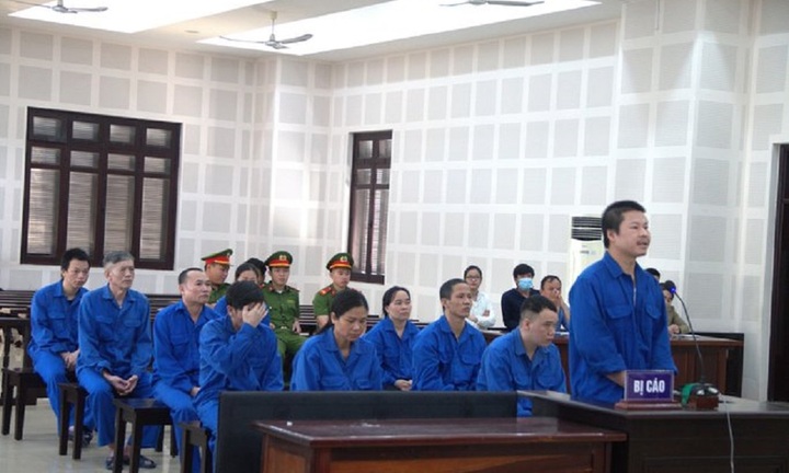 25 năm tù cho cựu công an cầm đầu đường dây tráo sổ đỏ, chiếm đoạt hơn 6 tỷ đồng