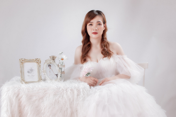 Phạm Hảo: Mẹ bỉm sữa 9X khiến nhiều người ngưỡng mộ vì vẻ ngoài vô cùng trẻ trung, xinh đẹp