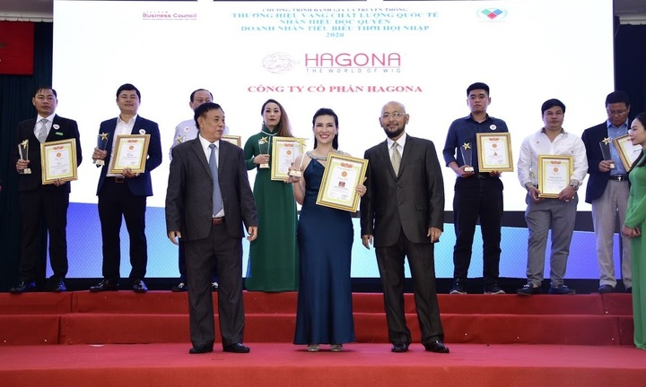 Tóc giả Hagona địa chỉ bán tóc giả làm bằng tóc thật uy tín chất lượng tại TP. HCM 