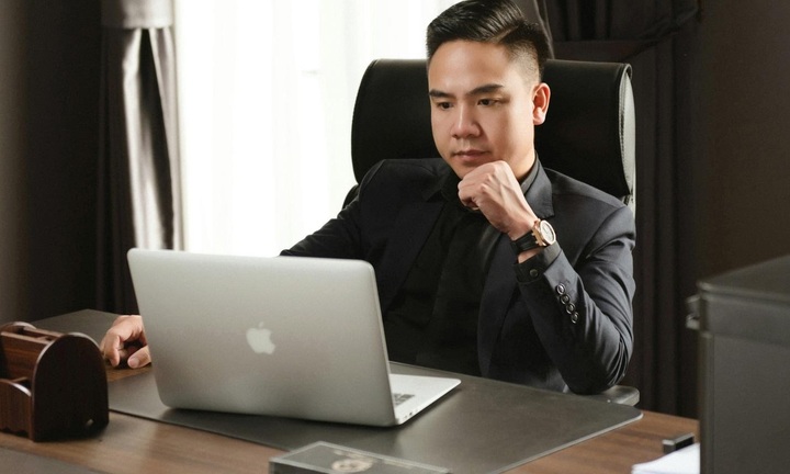 Hành trình thành công truyền cảm hứng của 8X Nguyễn Duy 