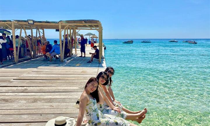 VIETREK TRAVEL - Công ty du lịch uy tín tại quận 12