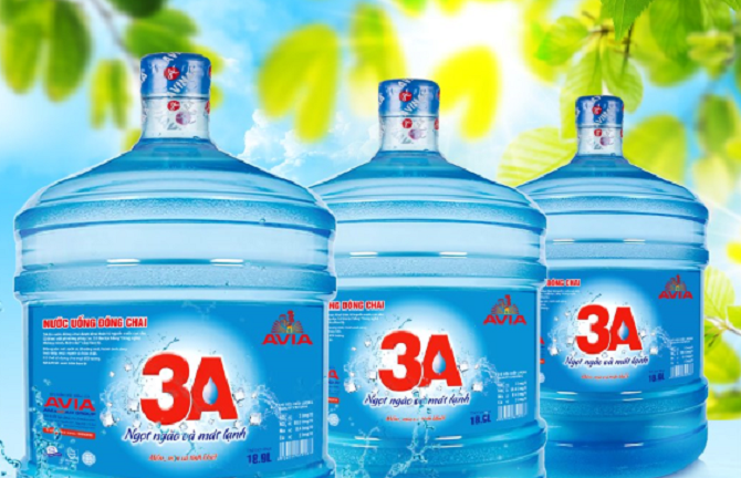 Hà Nội: 4 loại nước đóng chai bị đình chỉ sản xuất