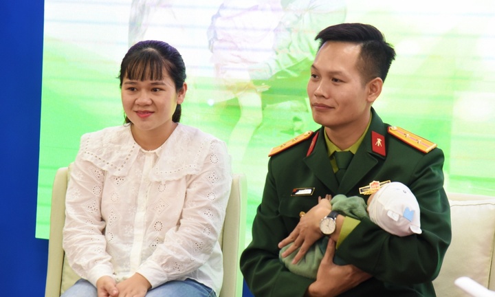 5 năm “tìm con” vất vả, chồng quân nhân “đuổi vợ” lấy người khác: Hạnh phúc vỡ oà sau thời gian vất vả