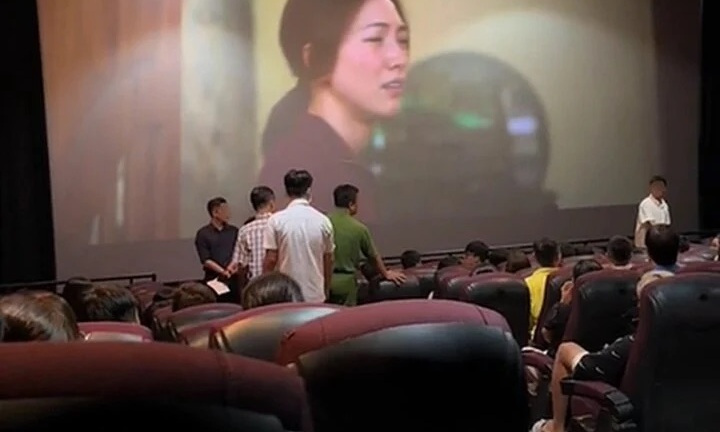 Cinestar thông tin việc công an vào rạp kiểm tra đột xuất tuổi người xem phim 'Mai' của Trấn Thành