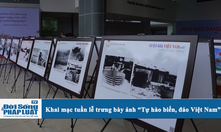 Khai mạc tuần lễ trưng bày ảnh “Tự hào biển, đảo Việt Nam”