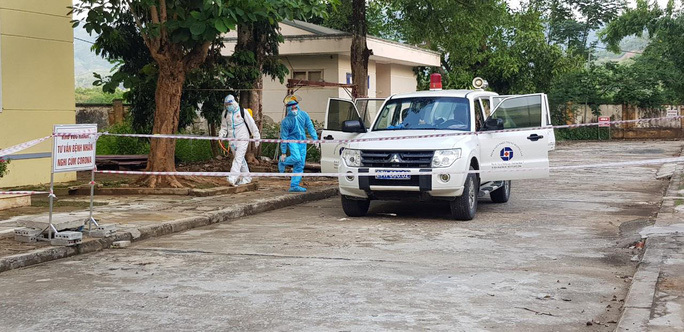 Điện Biên bất ngờ phát hiện 1 ca COVID-19 chưa rõ nguồn lây, là kế toán tại trường học