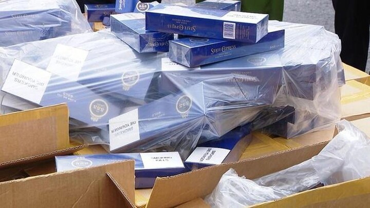 Vận chuyển thuốc lá lậu, nữ quái bị kết án 5 năm tù