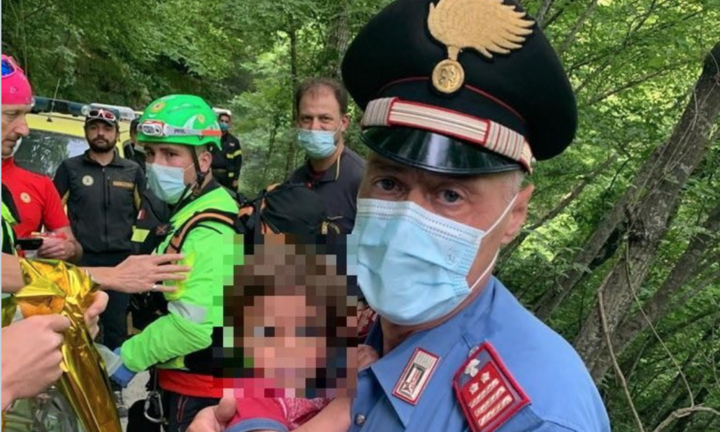 Ly kỳ hành trình giải cứu bé trai 21 tháng tuổi đi lạc 2 đêm trong khu rừng vắng vẻ