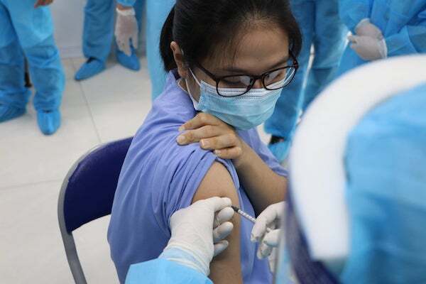 Hà Nội: Phấn đấu đạt chỉ tiêu 70% người dân tiêm đủ 2 mũi vaccine COVID-19