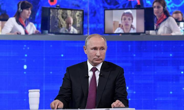 Người Nga gửi hơn 1 triệu câu hỏi đến phiên hỏi đáp trực tiếp với Tổng thống Putin