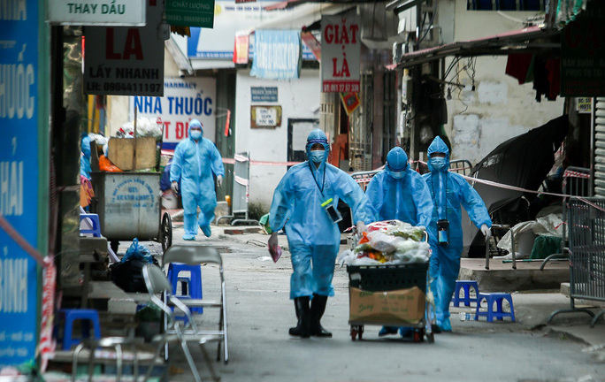 Trưa 29/8: Hà Nội ghi nhận thêm 51 ca mắc COVID-19, có 1 cán bộ trực chốt nhiều ngày