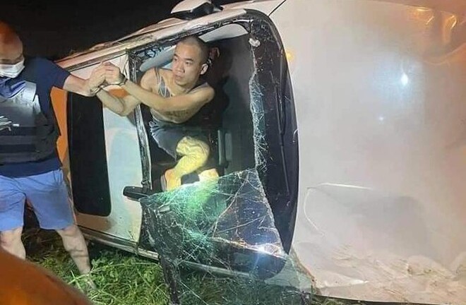 Tin tức tai nạn giao thông ngày 4/9: Tạm giữ đối tượng lái xe gây tai nạn bỏ chạy, kéo lê xe máy dưới gầm