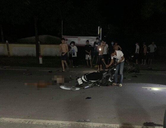 Tin tức tai nạn giao thông mới ngày 16/9: Hai xe máy tông nhau trong đêm, 4 người thương vong