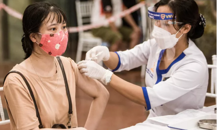 Bộ Y tế chỉ đạo không tiêm vaccine ngừa COVID-19 cho trẻ dưới 18 tuổi 