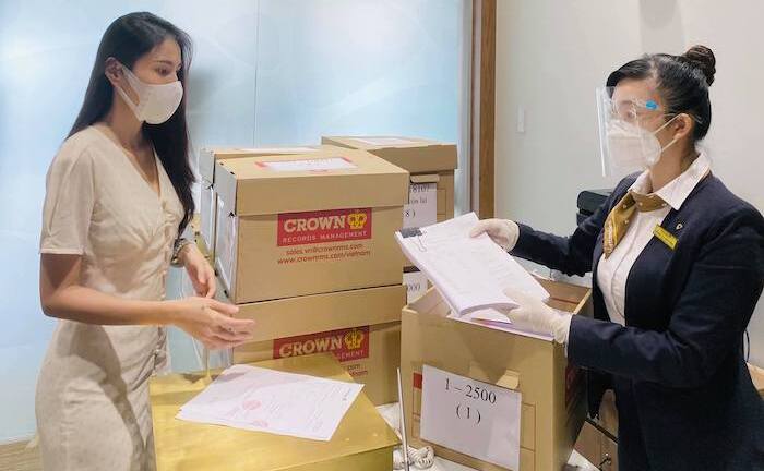 Thuỷ Tiên phủ nhận tin đồn tập dượt trước buổi livestream, khẳng định không đến ngân hàng từ tối hôm trước