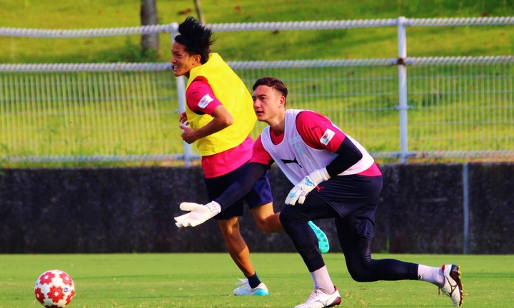 Bác sĩ CLB Cerezo Osaka đánh giá chấn thương của thủ môn Đặng Văn Lâm