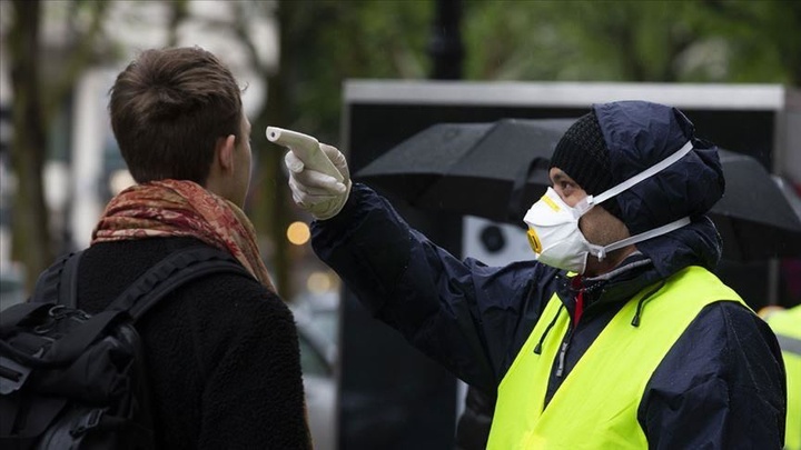 Đức cắt trợ cấp đối với những người chưa tiêm vaccine ngừa COVID-19