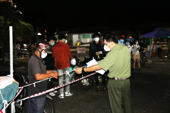 Bình Phước: Người đã tiêm 2 mũi vaccine không phải cách ly nếu có kết quả âm tính