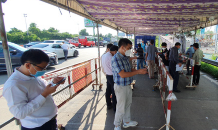 TP.HCM: Ngừng kiểm tra giấy xét nghiệm COVID-19 tại 12 chốt kiểm soát dịch ở cửa ngõ