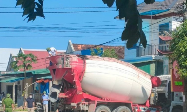 Tin tức tai nạn giao thông mới ngày 8/11: Va chạm giữa xe bồn và xe máy, một người tử vong