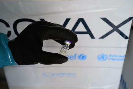 Chiều 9/11: Gần 3 triệu liều vaccine ngừa COVID-19 Pfizer và Moderna về Việt Nam, 40,6% người trưởng thành tiêm đủ 2 mũi vaccine