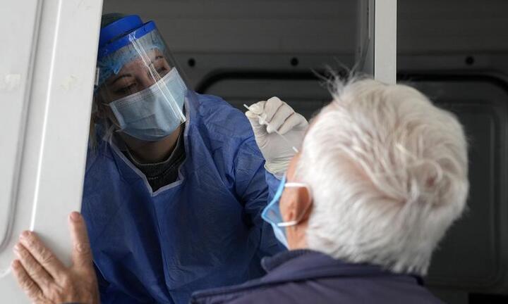 Châu Âu phong toả kiểu mới trước làn sóng dịch COVID-19 trở lại