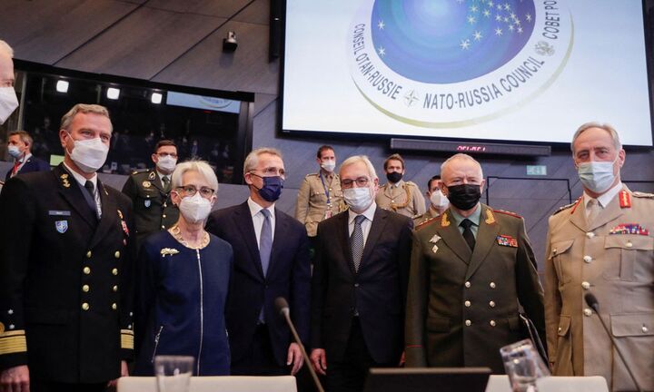 Nga nói đàm phán về vấn đề Ukraine đi vào
